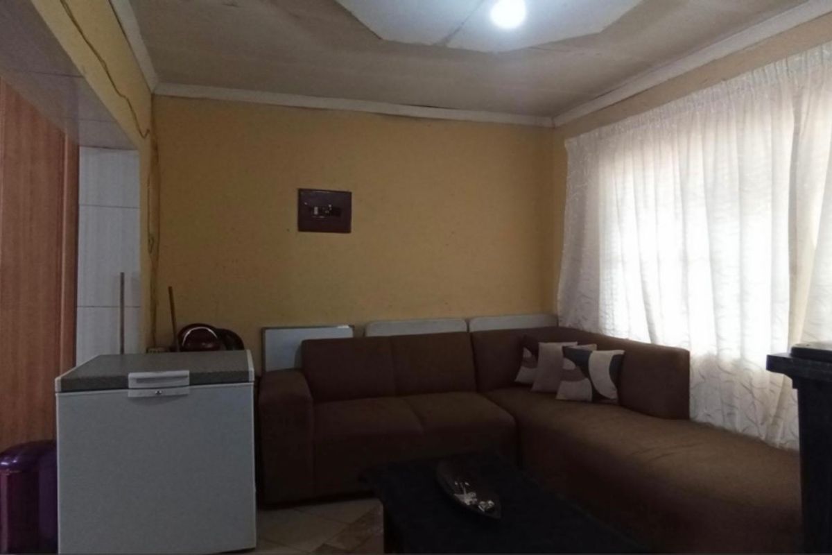 7 bedroom house for Sale in Saulsville  - Photo 4