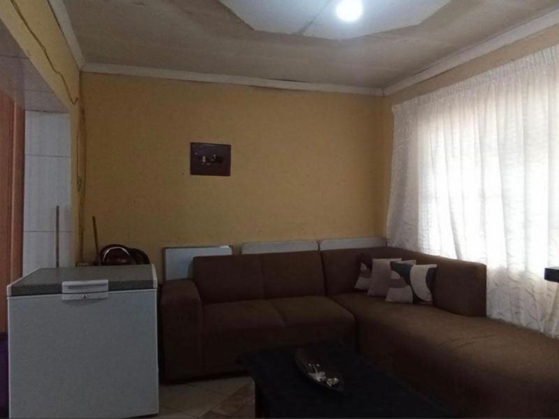 7 bedroom house for Sale in Saulsville  - Photo 4