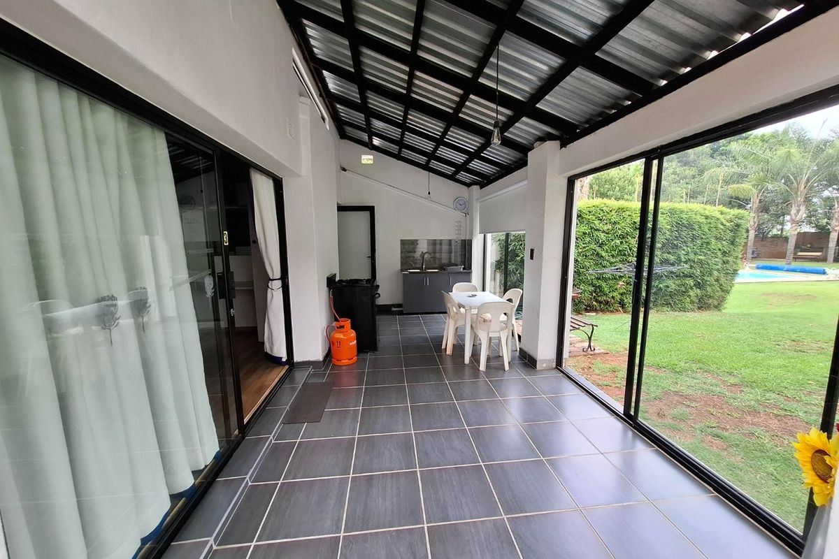 5 Bed 5 Bath 3 Garden apartments on this Amazing Property - Photo 2