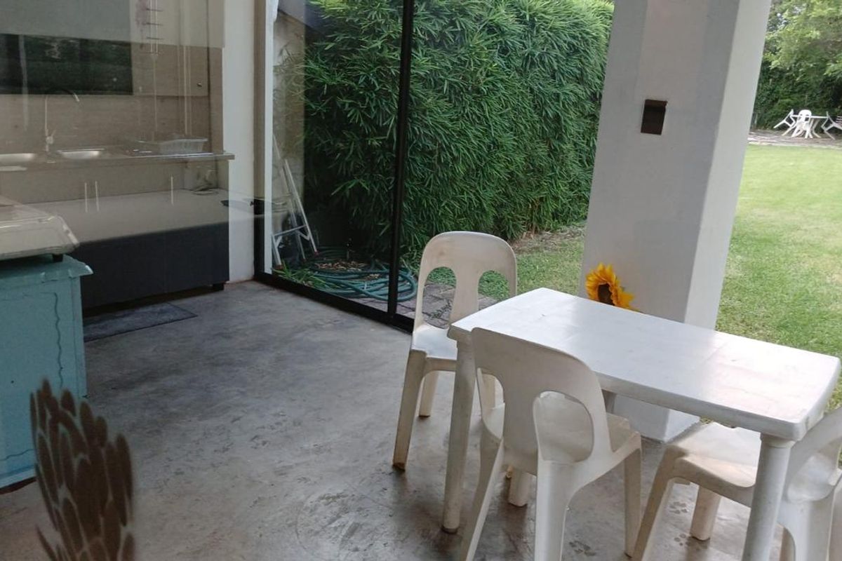 5 Bed 5 Bath 3 Garden apartments on this Amazing Property - Photo 5