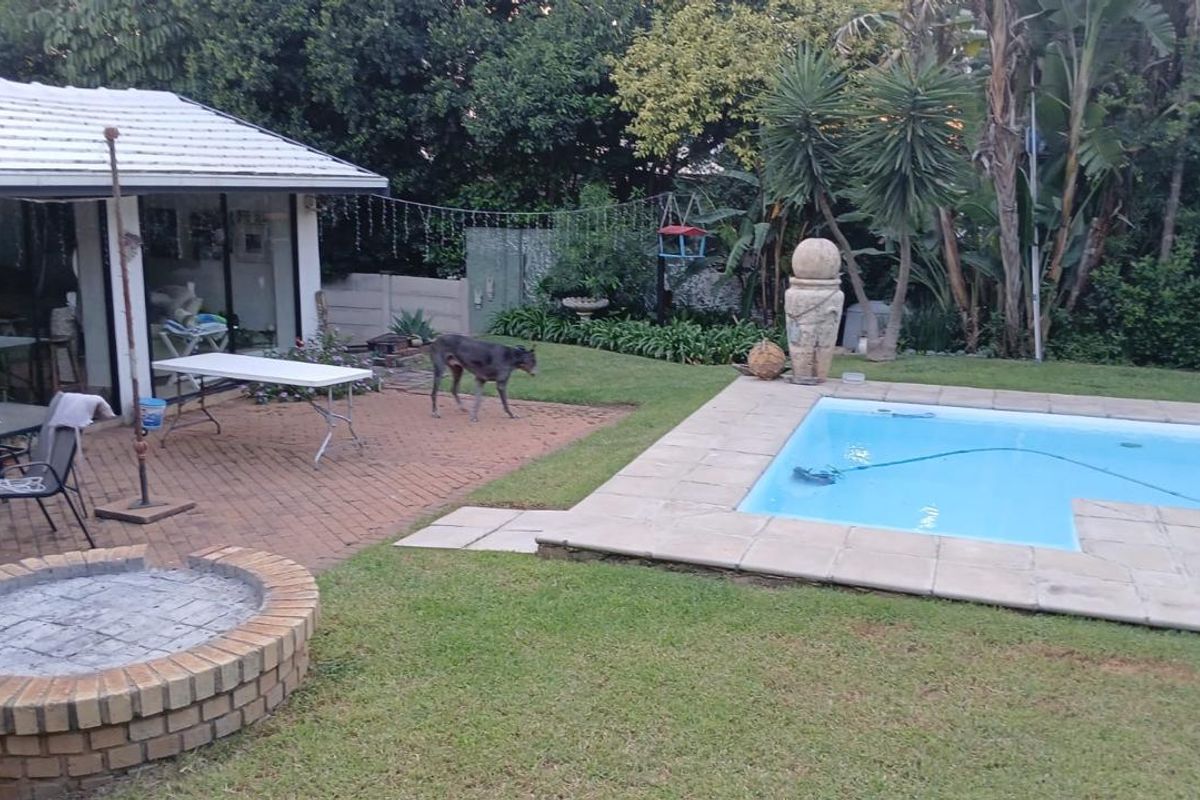 5 Bed 5 Bath 3 Garden apartments on this Amazing Property - Photo 3