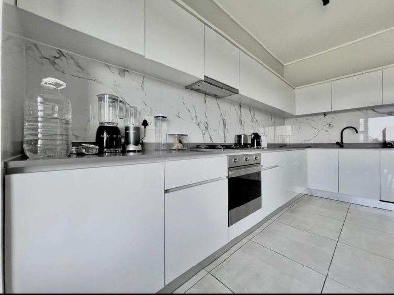 2bedroom 2bathroom Penthouse for Rent - Photo 5