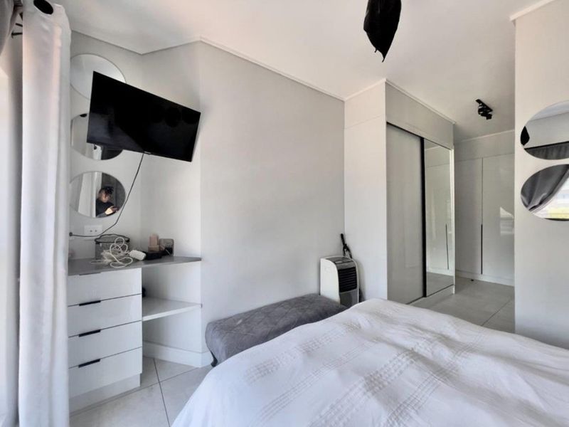 2bedroom 2bathroom Penthouse for Rent - Photo 9