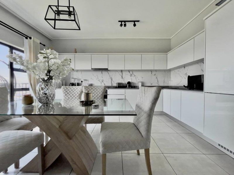 2bedroom 2bathroom Penthouse for Rent - Photo 6