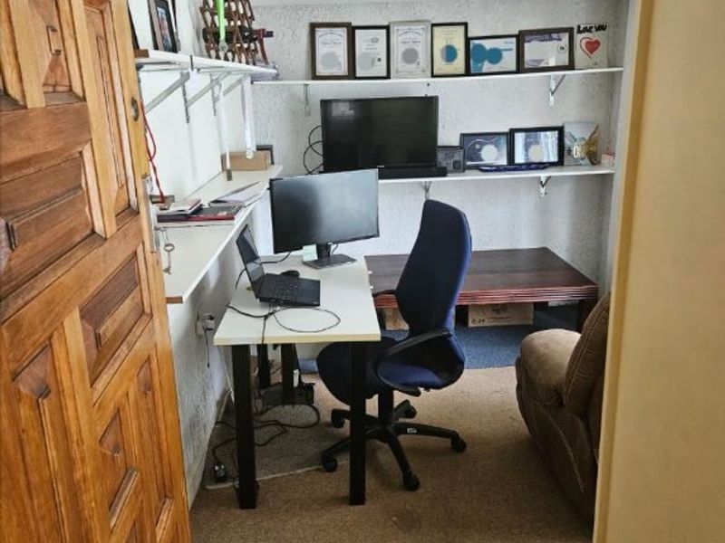 A Huge 4 bedroom house and cottage for sale - Photo 6