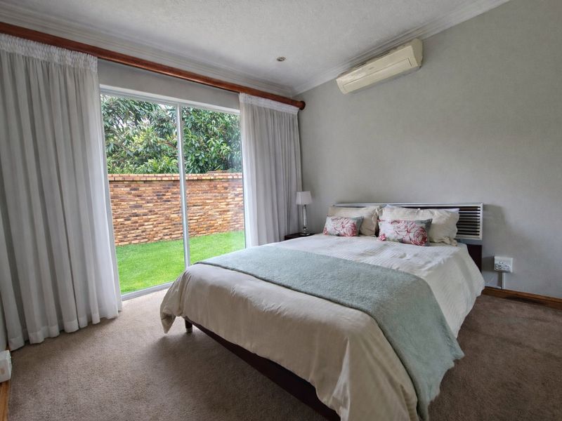 Stunning, Large and Low-Maintenance Family Home with Exceptional Finishes in secured and sought after security estate in Sunward Village, Boksburg - Photo 6