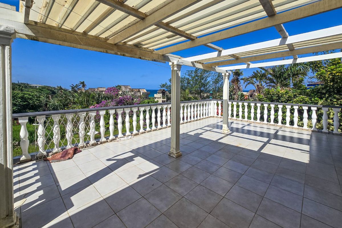 Seaview Family Home - Photo 4