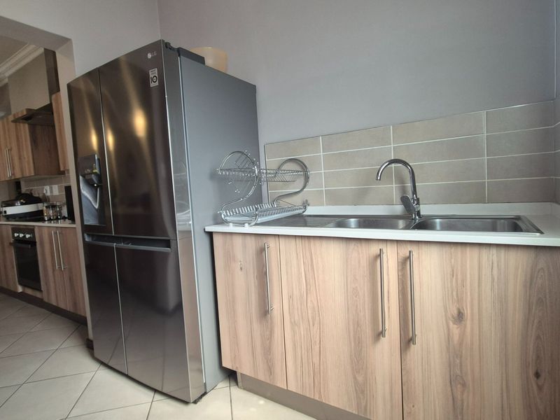 3-Bedroom Family Home For Sale in Sevilla Estate, Monavoni - Photo 9