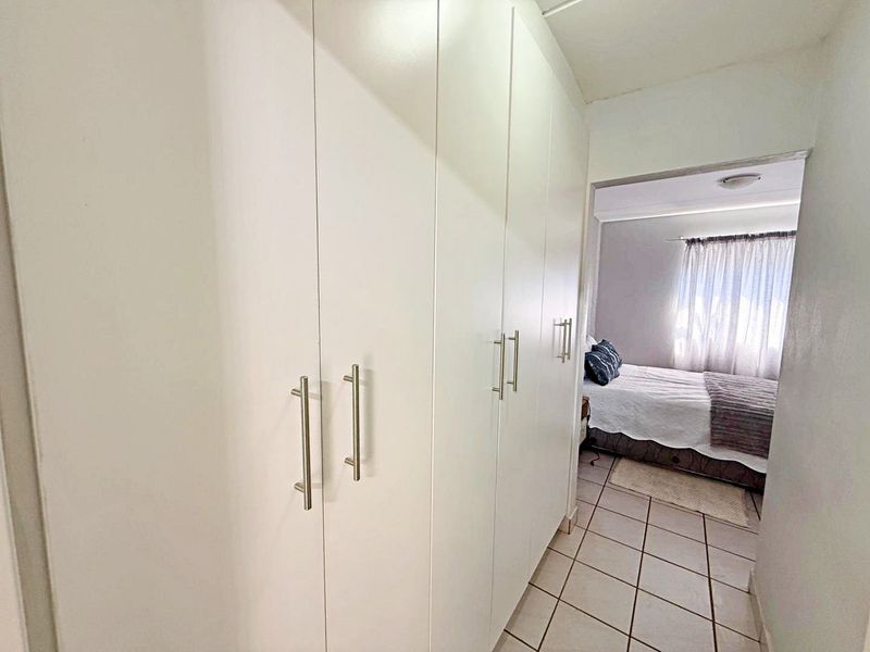 Secure Investment Apartments for Sale in Die Hoewes  - Transfer Costs Included - Photo 7