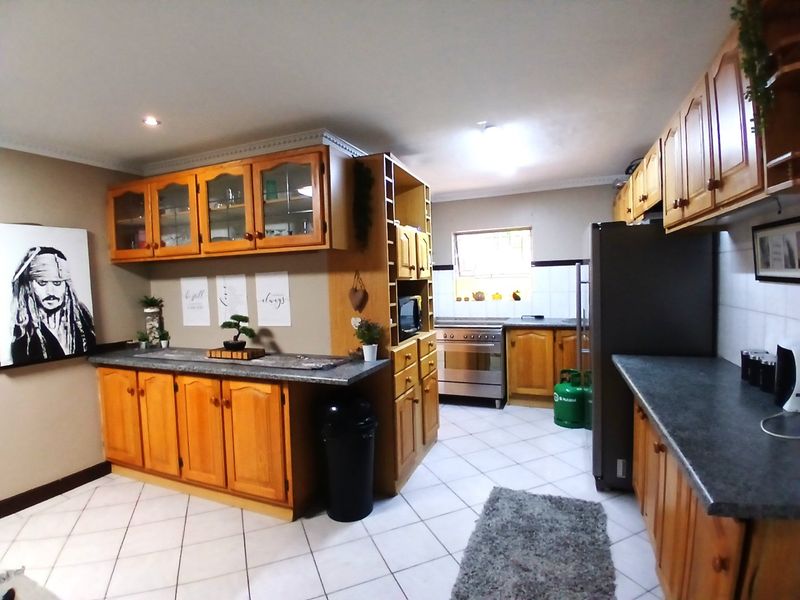 SOLE & EXCLUSIVE MANDATE - Photo 8