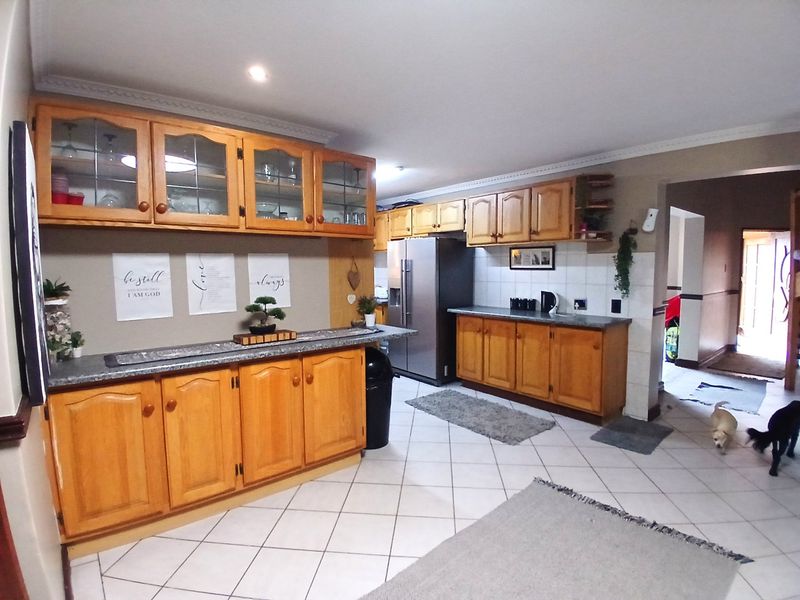 SOLE & EXCLUSIVE MANDATE - Photo 7