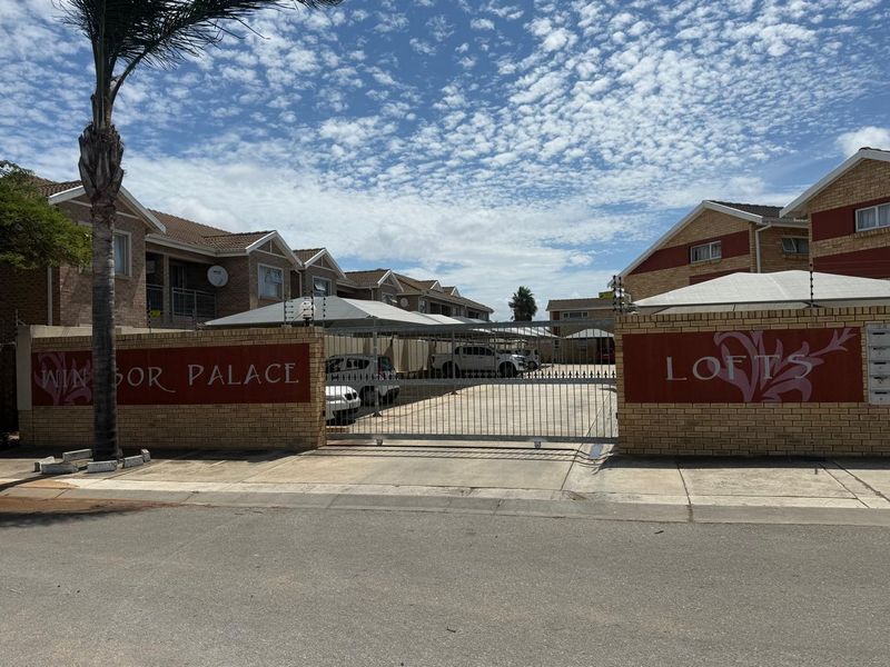 CHARMING LOCK UP & GO LIFESTYLE UNIT  - Photo 2