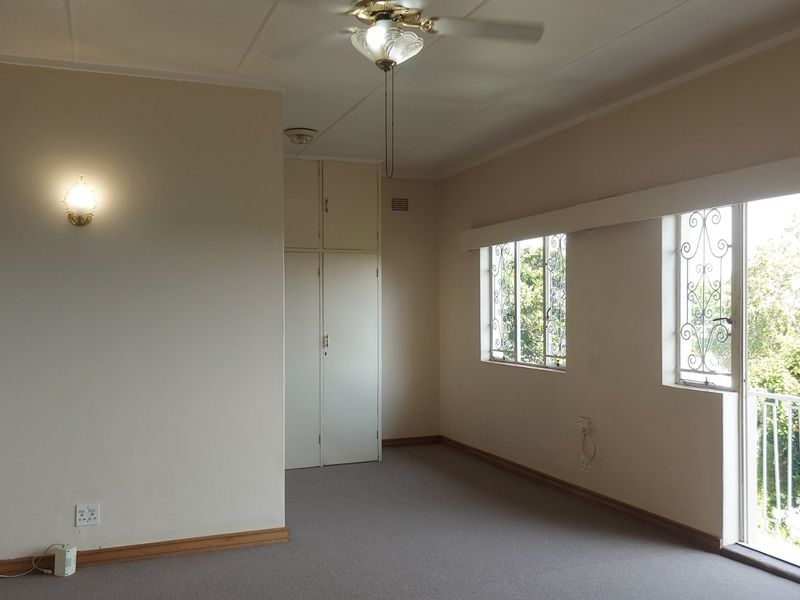 9-Bedroom Property. Commune Rights - Photo 5