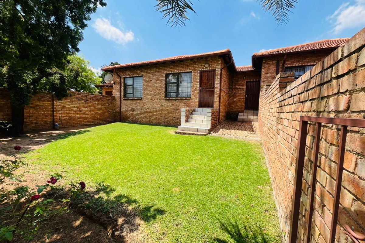 Secure and Modern Estate Living - Photo 3