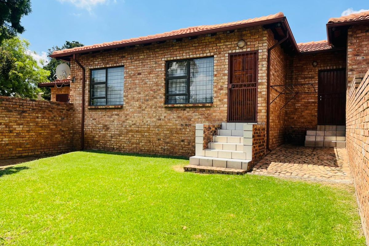 Secure and Modern Estate Living - Photo 4