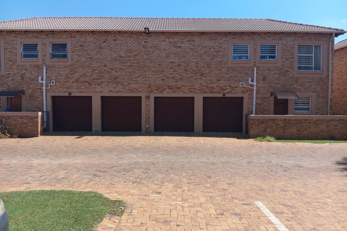 Townhouse for sale!!!!!!!!!!!!!!!! - Photo 3