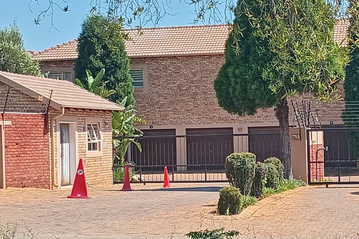 Townhouse for sale!!!!!!!!!!!!!!!! - Photo 2