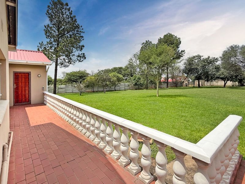 Spacious 3-Bedroom 2bath house ready for occupation immedietly - Photo 8