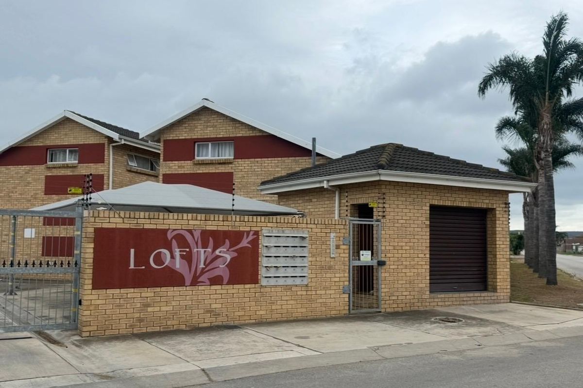 Perfect Investment Opportunity / Lock up & Go Lifestyle! - Photo 2