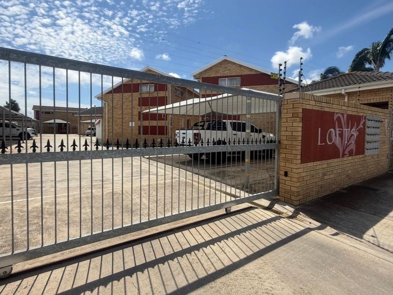 Perfect Investment Opportunity / Lock up & Go Lifestyle! - Photo 4