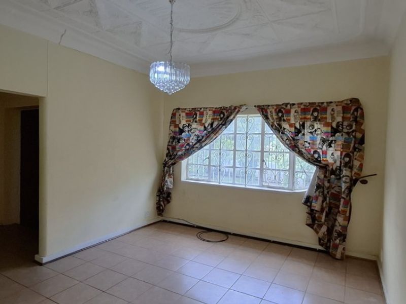 Spacious 3-Bedroom Home on a Prime Corner Stand - Photo 7