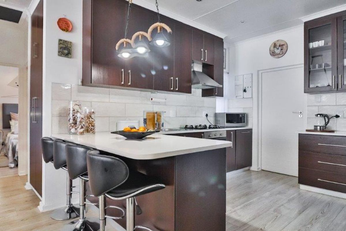 Perfectly Located... Walking Distance to the Beach !!! - Photo 2