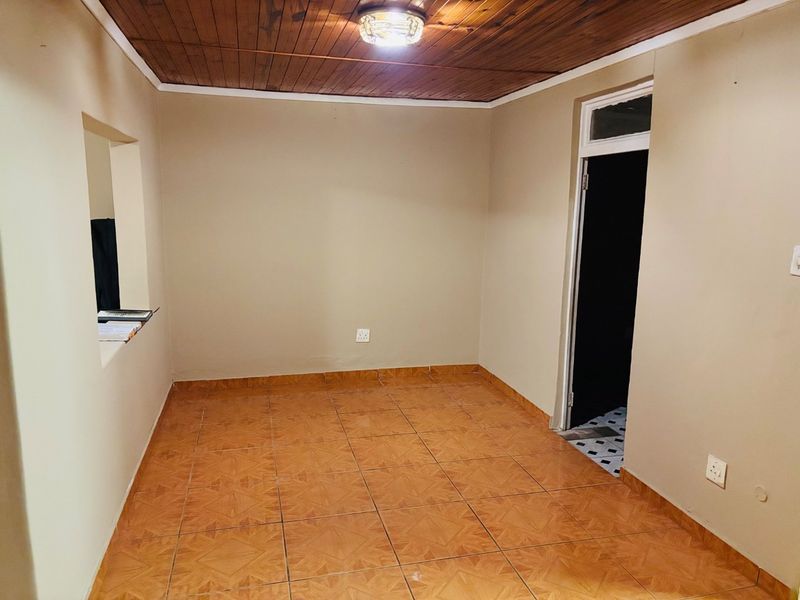 Warm, Spacious Family Home with Income Potential - Photo 9