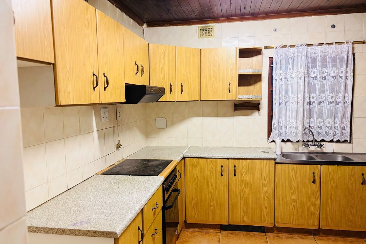 Warm, Spacious Family Home with Income Potential - Photo 3