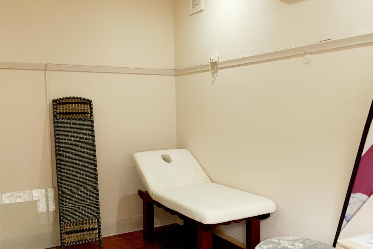 Price Reduce: High-Exposure Versatile Commercial Space with Dual Access & Parking on Musgrave Road - Photo 5