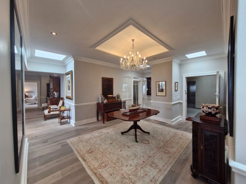 Different Class Altogether - A Sandton Penthouse for Those Who’ve Arrived - Photo 5