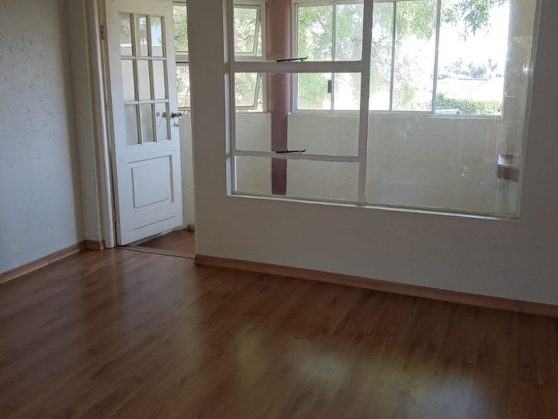 Move-In-Ready 1-Bedroom Unit in Secure Complex - Photo 4