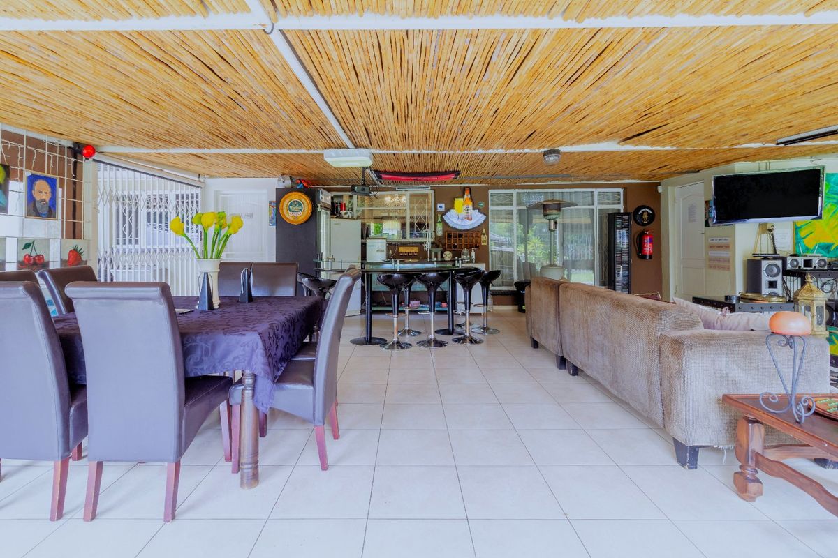 GUEST HOUSE FOR SALE IN MEYERTON - Photo 3