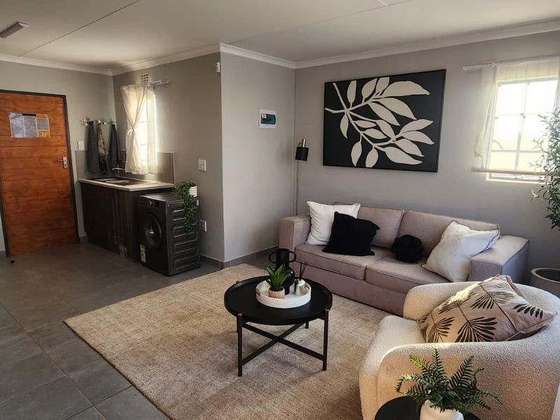 Prime 3-Bed, 2-Bath Family Haven in Sky City – Investor Alert! - Photo 8