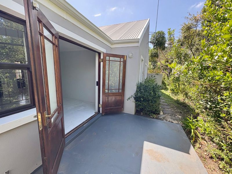 A Versatile Modern Home in Green Pastures Estate - Photo 6