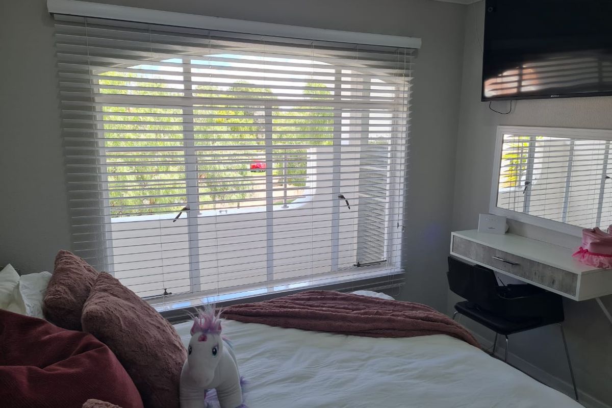 Ultra Modern Unit in Sought After Complex - Photo 5