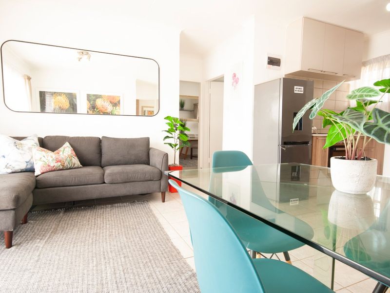 4 Bedroom 2 Bathroom Ground Floor apartment for sale in Esther park, Kempton Park Area - Photo 2