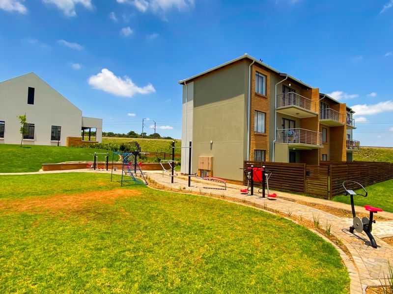4 Bedroom 2 Bathroom Ground Floor apartment for sale in Esther park, Kempton Park Area - Photo 10