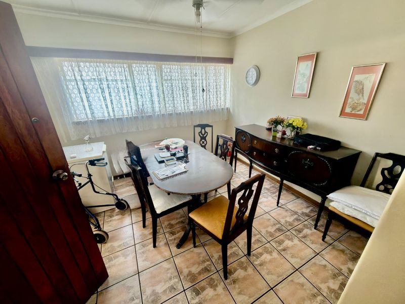 2 Bedroom Apartment for sale in Adamayview - Photo 2