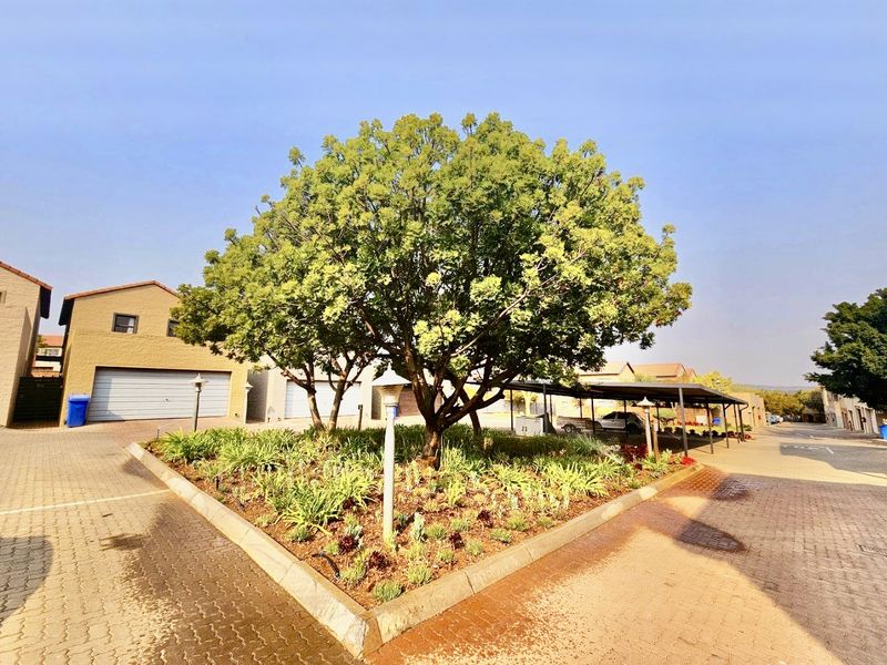 Prime Investment Opportunity – Secure Living with Rental Income in Place - Photo 4