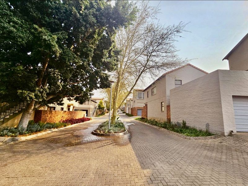Prime Investment Opportunity – Secure Living with Rental Income in Place - Photo 5