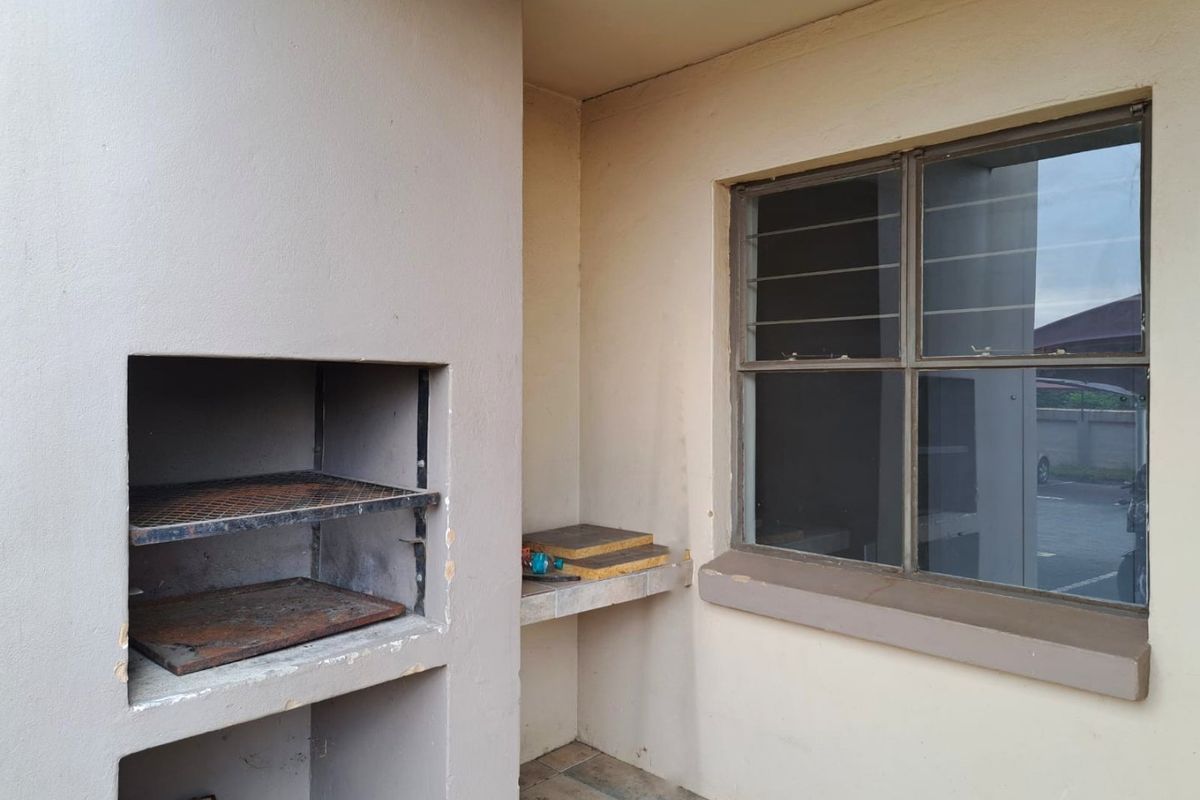 Lock Up and Go 1 Bedroom Ground Floor Apartment - Photo 5