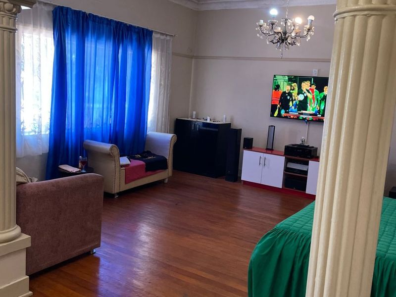 3-Bedroom Home with Expansion Potential in Promise - Photo 9