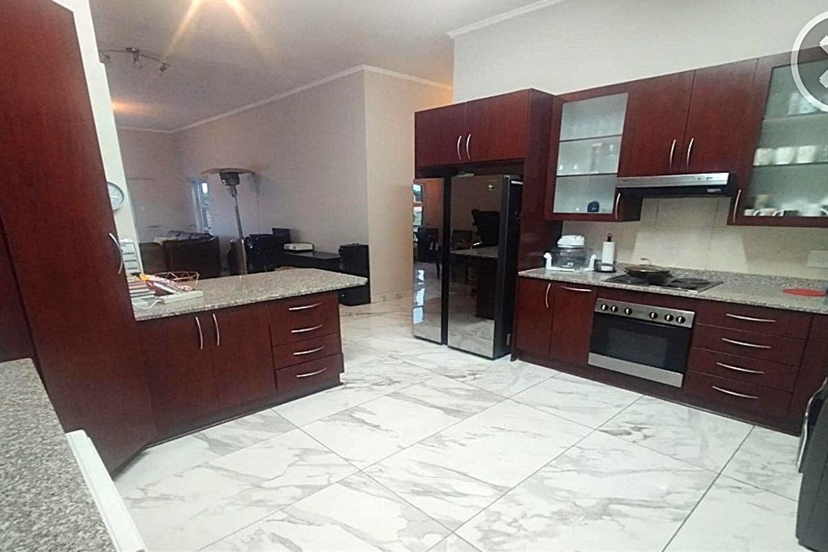 3 Bedroom Home in Vanderbijlpark - Photo 5