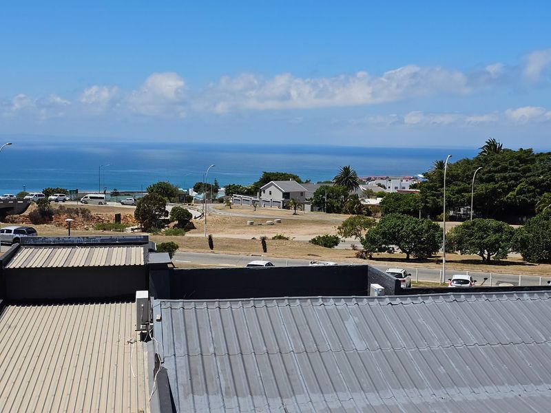 Coastal Convenience Meets Smart Investment - Photo 1