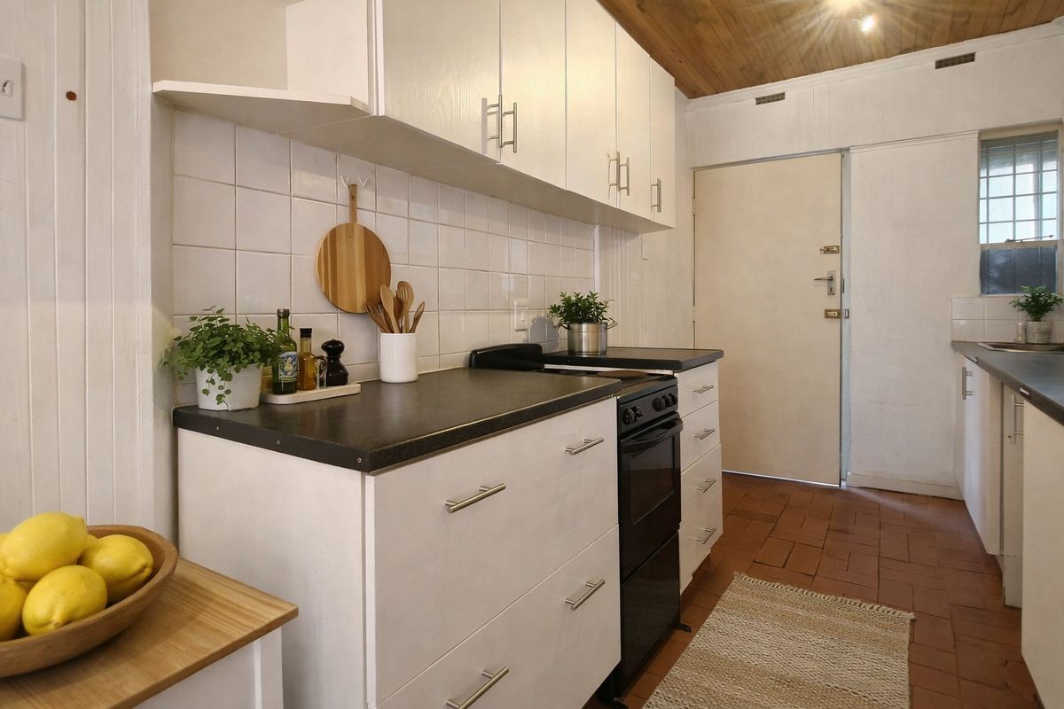 Prime Ground Floor Unit for Sale | Heart of Linden - Photo 3