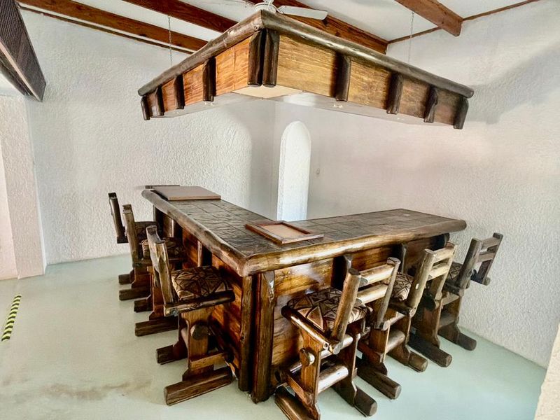 4 Bedroom House For Sale in Flamwood. - Photo 10