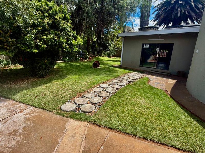 4 Bedroom House For Sale in Flamwood. - Photo 6