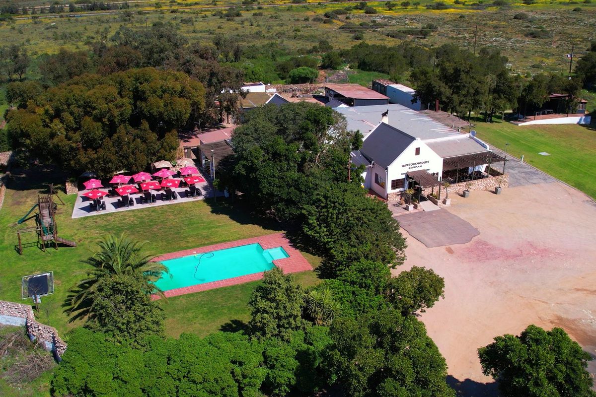Beautiful 50 Bedroom Guest Farm, Restaurant and wedding venue for sale! - Photo 2