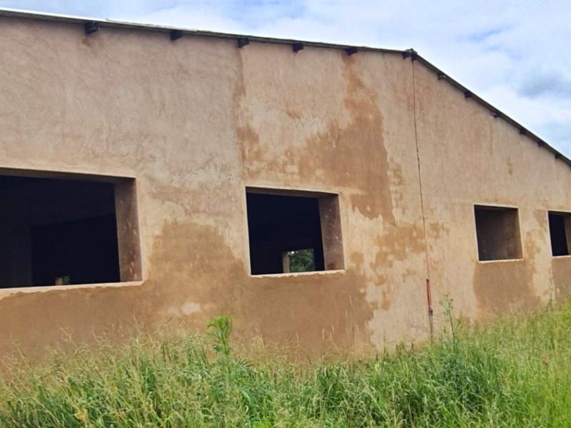 8.5ha Farm with Large-Scale Piggery - Photo 2