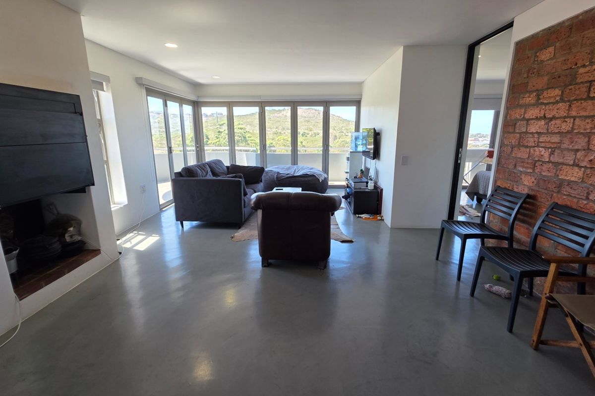 Penthouse Apartment... Rooftop Garden... Private Swimming Pool !!! - Photo 5